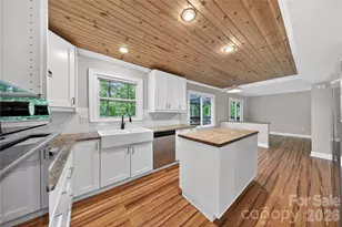 7942 Surreywood Pl, Charlotte, NC 28270 - Photo 12