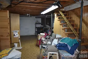 1082 Maple St, Granite Falls, NC 28630 - Photo 22