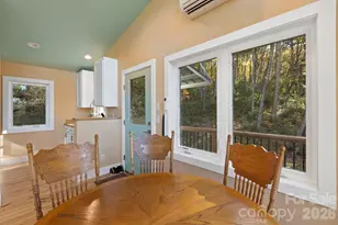 96 Old Cv Rd, Black Mountain, NC 28711 - Photo 10