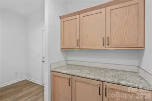 6040 Bridges St, Catawba, NC 28609 - Photo 8