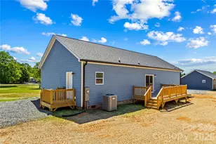 6040 Bridges St, Catawba, NC 28609 - Photo 34