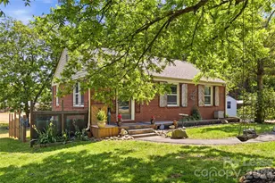 20618 Cornelius Ct, Cornelius, NC 28031 - Photo 2