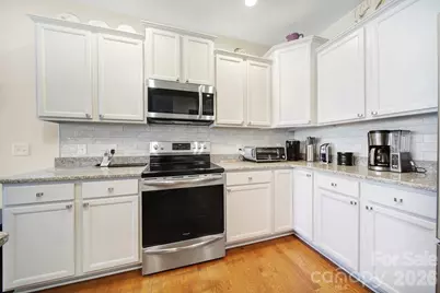 8080 Pawleys Court, Fort Mill, SC 29707 - Photo 6