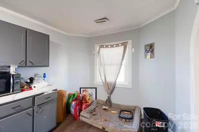 136 S Broadway Street, Forest City, NC 28043 - Photo 10