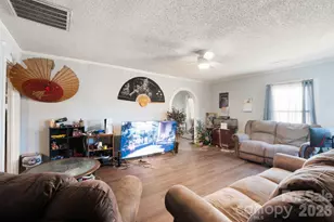 136 S Broadway St, Forest City, NC 28043 - Photo 6