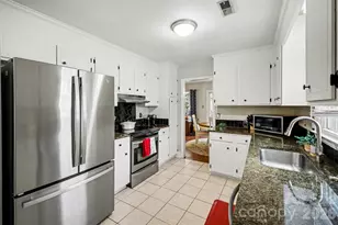 2706 Lytham Dr, Charlotte, NC 28210 - Photo 12