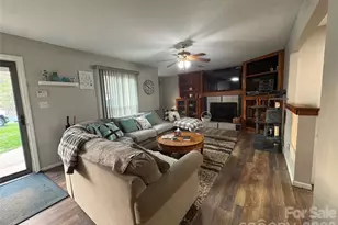 10011 Arbor Dale Ave, Charlotte, NC 28215 - Photo 2