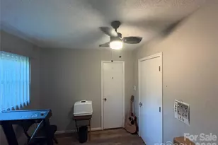 10011 Arbor Dale Ave, Charlotte, NC 28215 - Photo 12