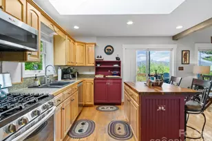 31 Bear Den Rd, Asheville, NC 28805 - Photo 18