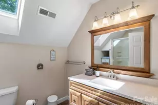 31 Bear Den Rd, Asheville, NC 28805 - Photo 28