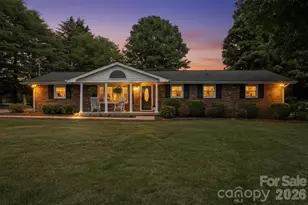 3328 Sulphur Springs Rd NE, Hickory, NC 28601 - Photo 1