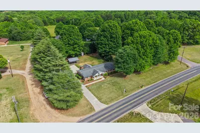 3328 Sulphur Springs Road NE, Hickory, NC 28601 - Photo 42