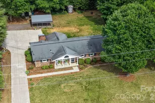 3328 Sulphur Springs Rd NE, Hickory, NC 28601 - Photo 40