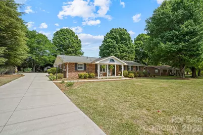 3328 Sulphur Springs Road NE, Hickory, NC 28601 - Photo 34