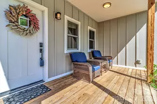 116 Craggy St, Black Mountain, NC 28711 - Photo 4