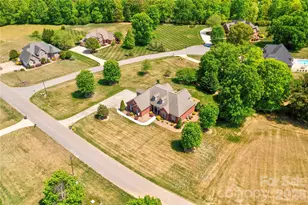207 Cross Creek Dr, Cherryville, NC 28021 - Photo 4