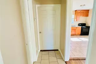 106 Springs St, Gastonia, NC 28056 - Photo 6