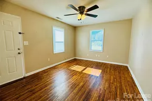 106 Springs St, Gastonia, NC 28056 - Photo 2