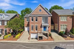 1124 Dilworth Crescent Row, Charlotte, NC 28203 - Photo 2