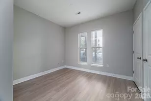 1012 Skyline View Way, Charlotte, NC 28204 - Photo 6