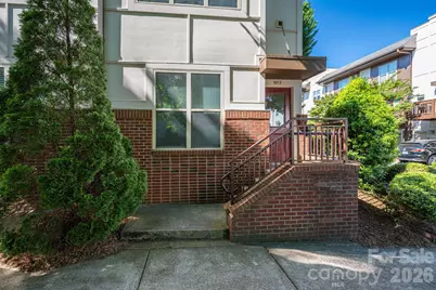 1012 Skyline View Way, Charlotte, NC 28204 - Photo 2