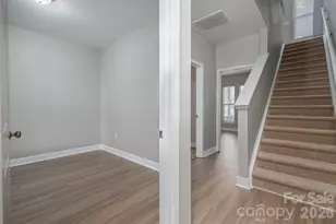 1012 Skyline View Way, Charlotte, NC 28204 - Photo 4