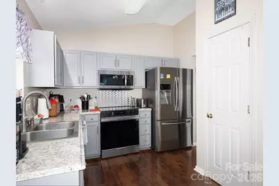 8110 Slickrock Circle, Charlotte, NC 28215 - Photo 8