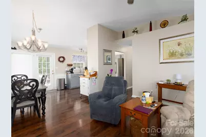 8110 Slickrock Circle, Charlotte, NC 28215 - Photo 6