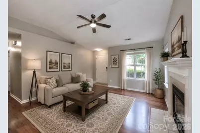8110 Slickrock Circle, Charlotte, NC 28215 - Photo 2