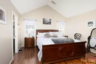 8110 Slickrock Cir, Charlotte, NC 28215 - Photo 16