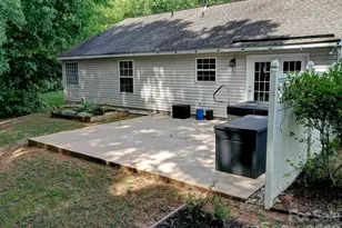 8110 Slickrock Cir, Charlotte, NC 28215 - Photo 36