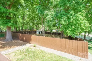 2050 16th Ave Pl SW, Hickory, NC 28602 - Photo 34