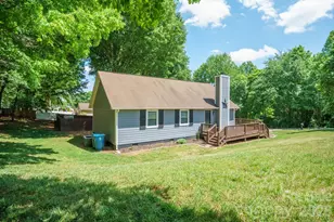 2050 16th Ave Pl SW, Hickory, NC 28602 - Photo 28