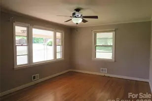 2406 Easton Dr, Shelby, NC 28152 - Photo 12