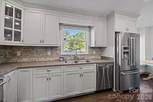3030 Lydia Ln, Newton, NC 28658 - Photo 10