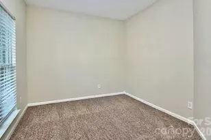 1212 Oakdale Commons Ct, Charlotte, NC 28216 - Photo 20