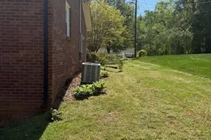 1126 Cannon Dr, Lenoir, NC 28645 - Photo 6