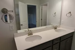 1140 Bigelow St, Charlotte, NC 28269 - Photo 10