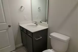 1140 Bigelow St, Charlotte, NC 28269 - Photo 12