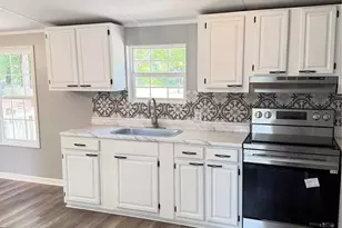 110 Tulip Tree Ct, Statesville, NC 28677 - Photo 4
