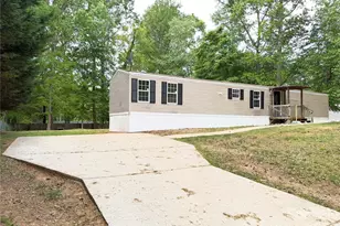 110 Tulip Tree Ct, Statesville, NC 28677 - Photo 6