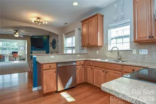 9617 Cheery Meadow Dr, Huntersville, NC 28078 - Photo 2