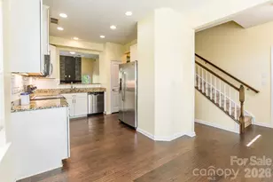 9622 Springholm Dr, Charlotte, NC 28278 - Photo 6