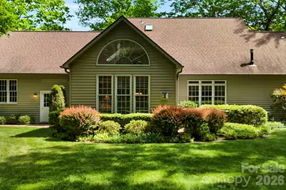 17 Crooked Oak Court, Hendersonville, NC 28791 - Photo 4