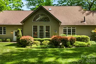 17 Crooked Oak Ct, Hendersonville, NC 28791 - Photo 4