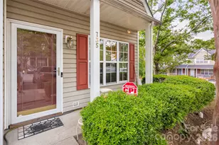 735 Mountainwater Dr, Charlotte, NC 28262 - Photo 2