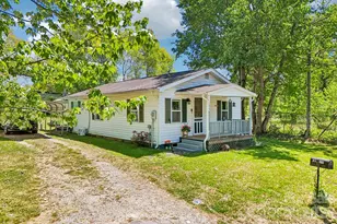 235 Gull Ave, East Flat Rock, NC 28726 - Photo 2