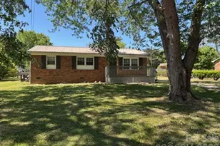 4411 Ginger Dr, Gastonia, NC 28056 - Photo 2