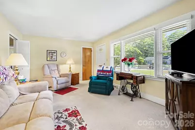 2240 Ashley Road, Charlotte, NC 28208 - Photo 8