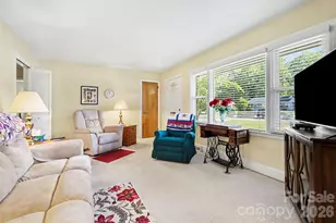 2240 Ashley Rd, Charlotte, NC 28208 - Photo 8